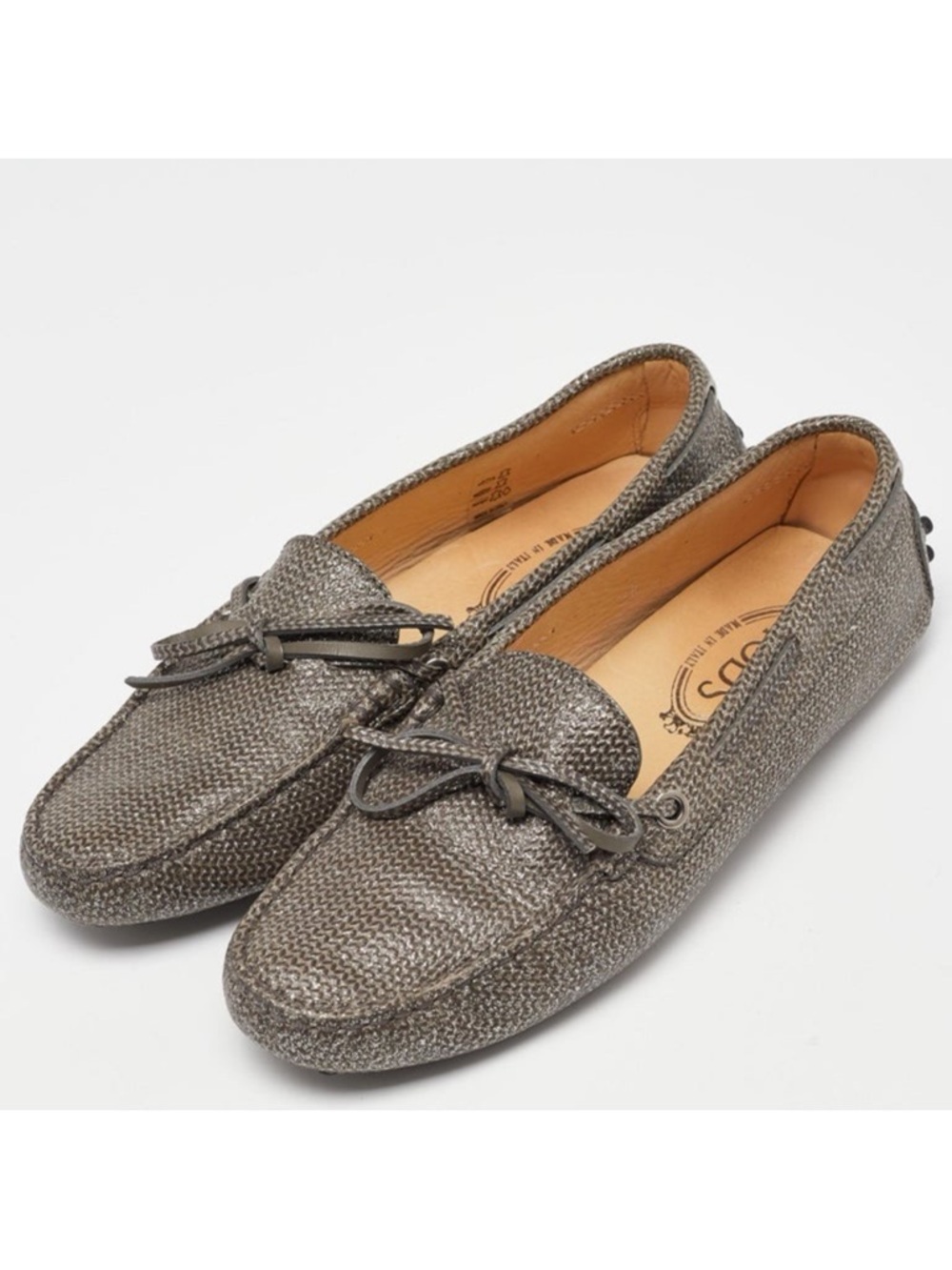 Tod’s Heaven Lacetto Gommino Metallic Silver Gray Drivers Bow Loafers Flats 39